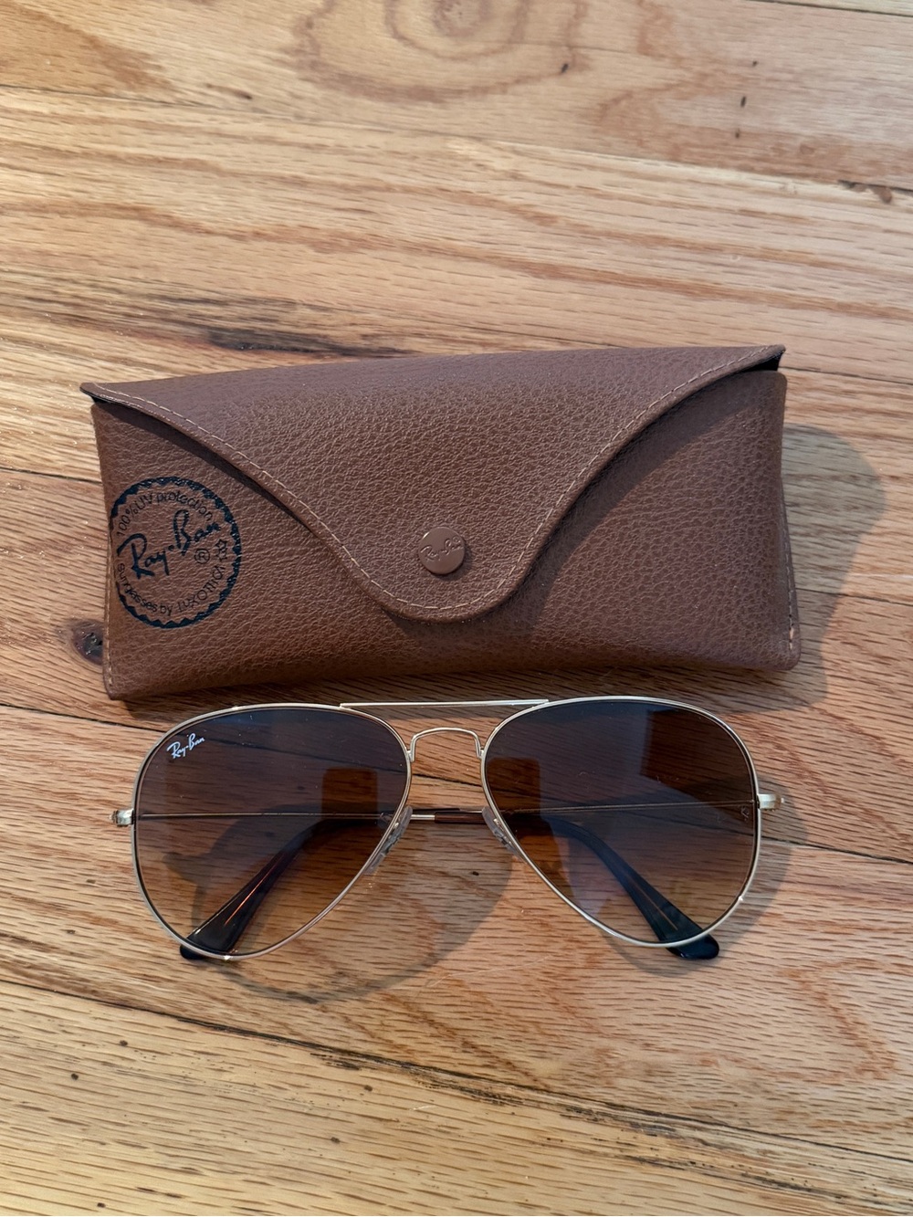 Ray-Ban Women’s Brown/Gold Aviator Sunglasses with Brown Case
